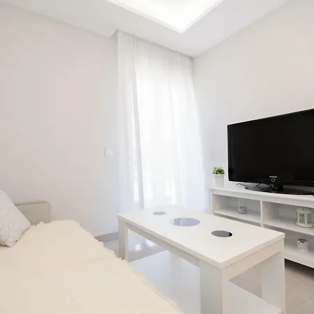 Апартаменты Cubo's Tivoli B4